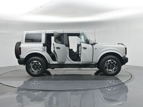 New 2026 Ford Bronco Outer Banks AWD/4WD image 35