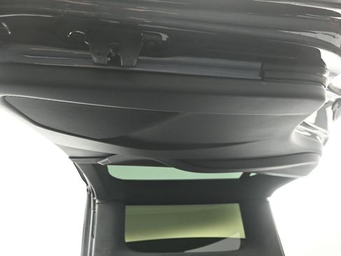 Used 2018 Tesla Model X 75D image 21