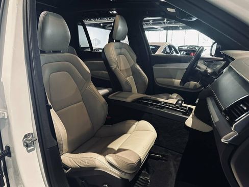 Used 2022 Volvo XC90 T8 R-Design w/ Advanced Package AWD/4WD image 30
