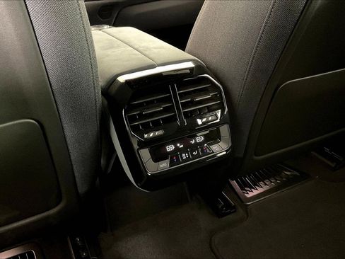 Certified 2022 BMW iX xDrive50 w/ Premium Package image 34
