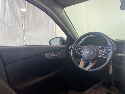 Used 2024 Kia Forte LXS w/ LXS Technology Package image 15