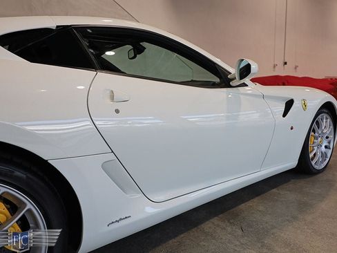 Used 2011 Ferrari 599 GTB Fiorano RWD image 12