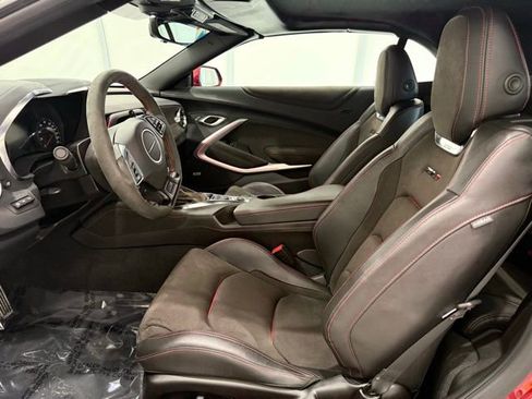 Used 2022 Chevrolet Camaro ZL1 image 12