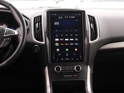 Used 2024 Ford Edge SEL image 22