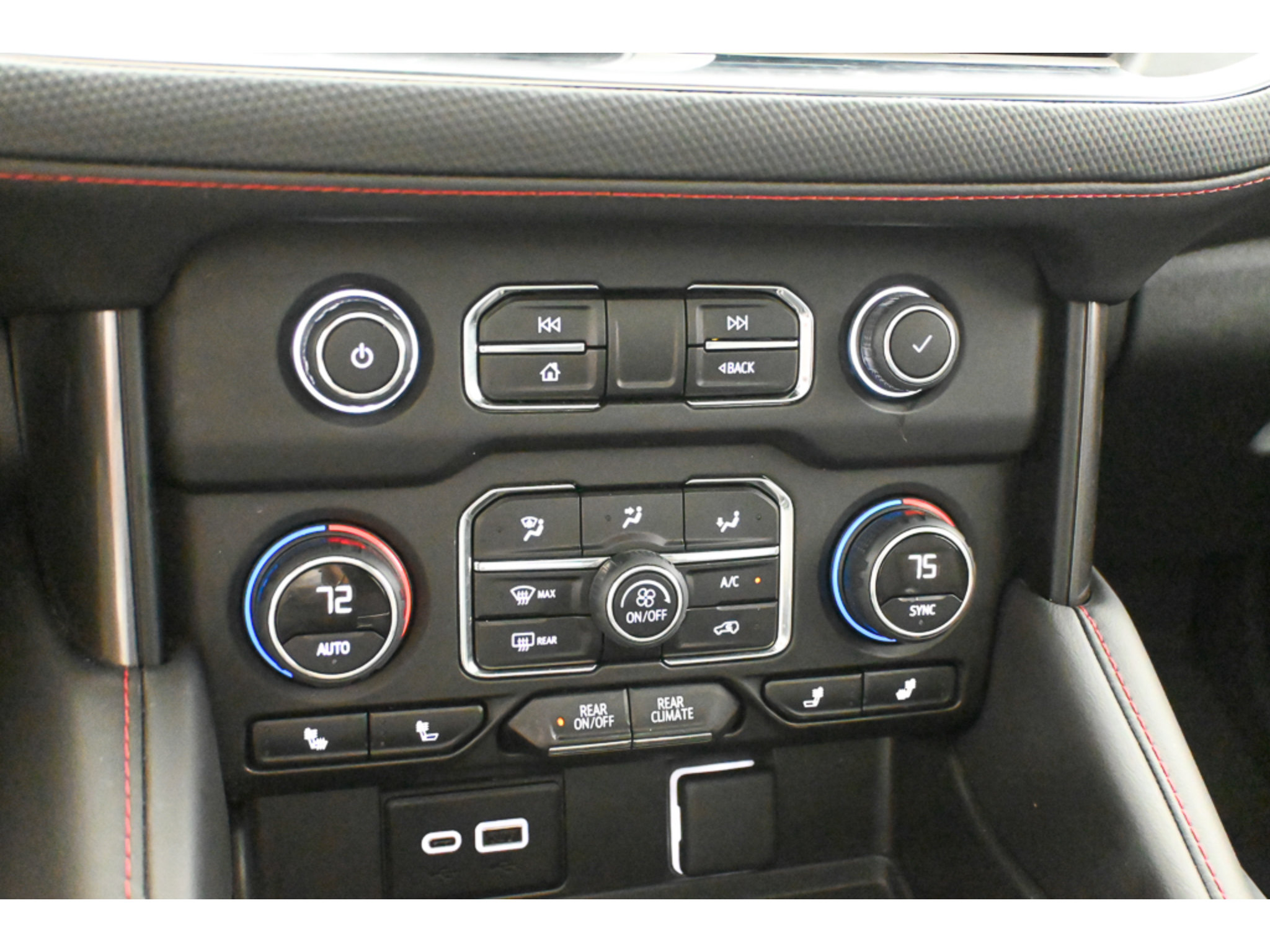 Used 2024 Chevrolet Tahoe RST w/ Luxury Package AWD/4WD image 46