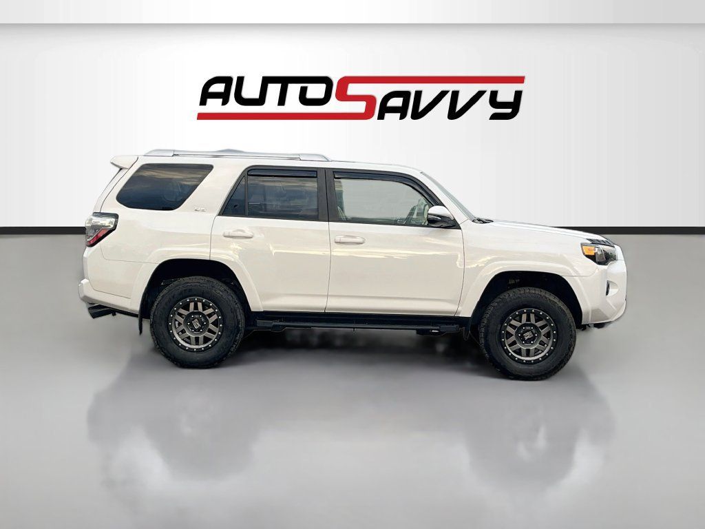 Used 2018 Toyota 4Runner SR5 Premium AWD/4WD image 8