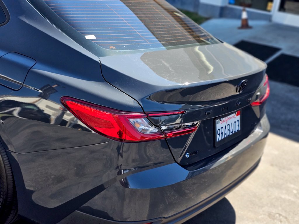 Used 2025 Toyota Camry LE FWD image 13