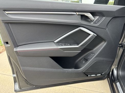 Used 2025 Audi Q3 2.0T Premium Plus w/ Premium Plus Package image 14