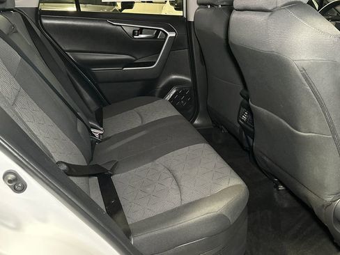 Used 2025 Toyota RAV4 XLE AWD/4WD image 12
