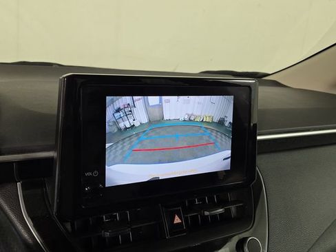 Used 2024 Toyota Corolla LE FWD image 18