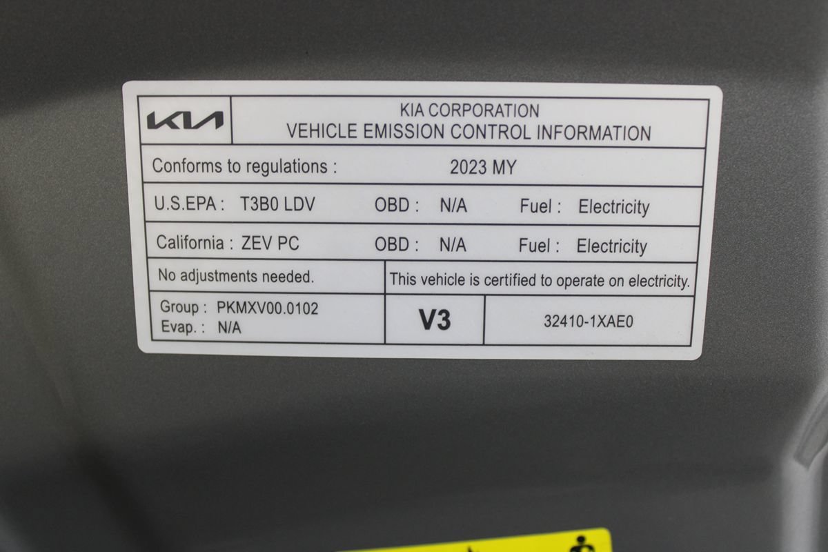 Used 2023 Kia EV6 Wind RWD image 36