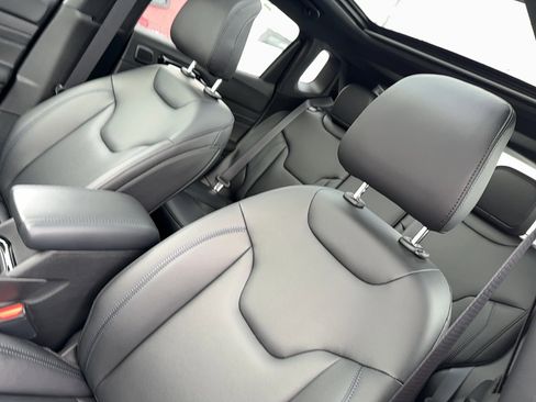 New 2026 Jeep Compass Limited image 7