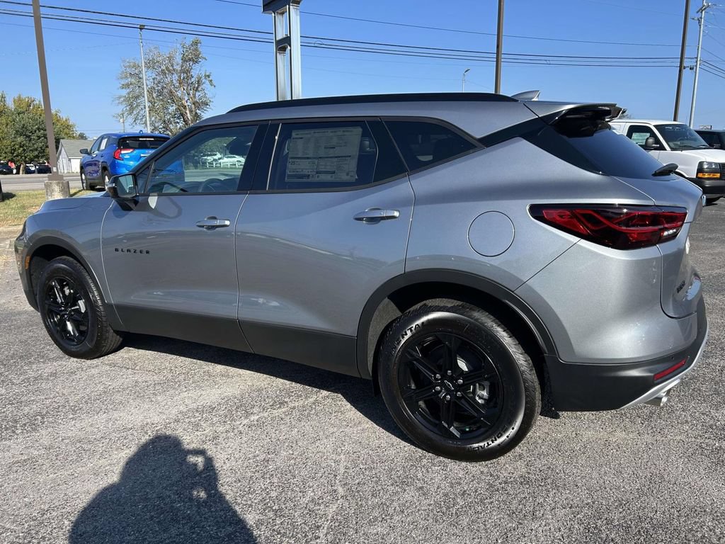New 2026 Chevrolet Blazer LT w/ Midnight/Sport Edition FWD image 6