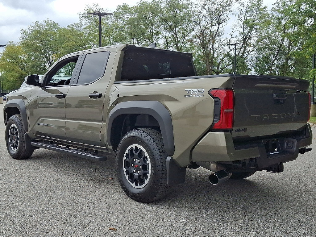 Used 2024 Toyota Tacoma TRD Off-Road w/ TRD Off Road Upgrade Package AWD/4WD image 7