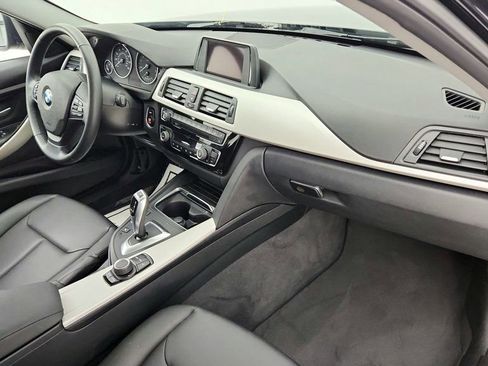 Used 2016 BMW 320i 4dr Sdn 320i with Driving Assi image 25