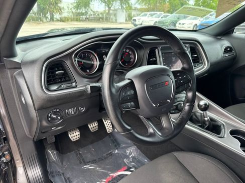 Used 2020 Dodge Challenger R/T image 5