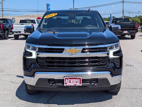 Used 2023 Chevrolet Silverado 1500 LT AWD/4WD image 8