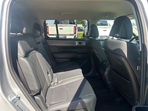 Used 2026 Hyundai Santa Fe SEL AWD/4WD image 23