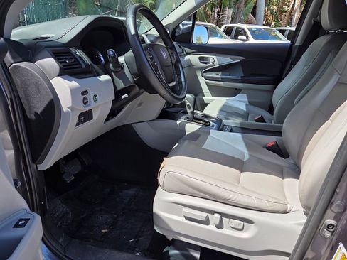 Certified 2019 Honda Ridgeline RTL-T image 9