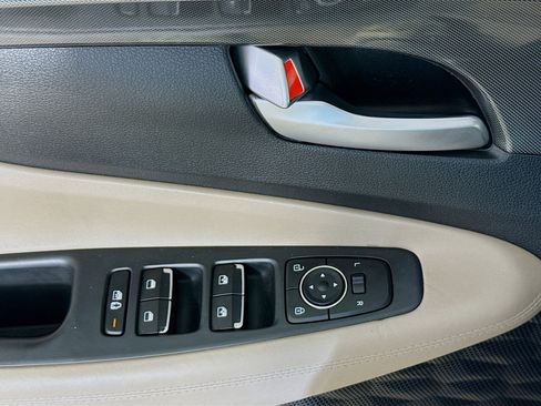 Used 2022 Hyundai Santa Fe SEL w/ Cargo Package image 19