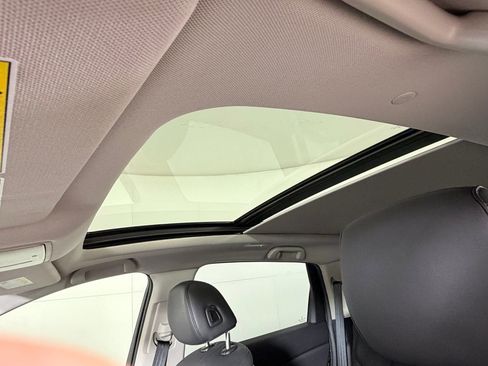 Used 2024 Acura RDX SH-AWD image 15