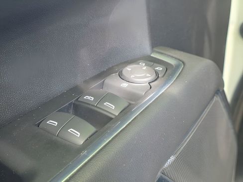 Used 2022 Chevrolet Silverado 1500 LT AWD/4WD image 13