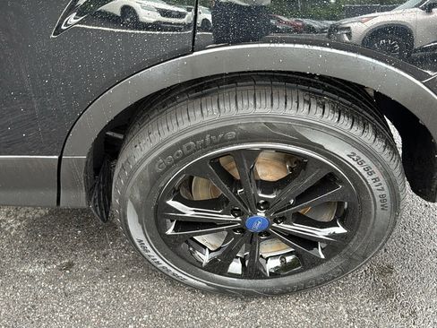 Used 2018 Ford Escape SE FWD image 22