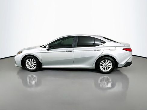 Used 2026 Toyota Camry LE w/ Convenience Package image 8