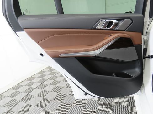 New 2026 BMW X5 xDrive40i w/ M Sport Package image 25