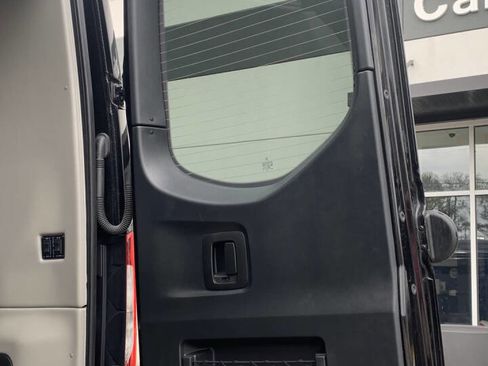 Used 2024 Mercedes-Benz Sprinter 3500 image 35