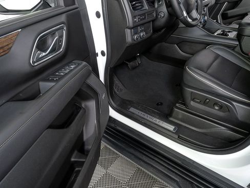 Used 2023 Chevrolet Tahoe Premier image 8