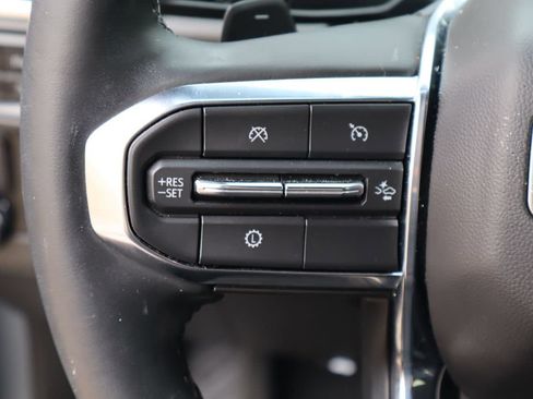 Used 2025 GMC Yukon Denali w/ Sun & Power Step Package RWD image 19