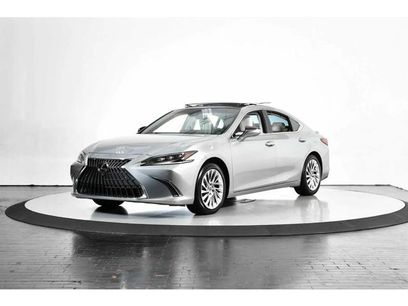 Certified 2022 Lexus ES 350 Ultra Luxury w/ Accessory Package 2
