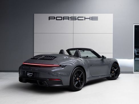 Certified 2026 Porsche 911 Carrera RWD image 4