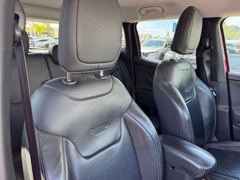 Used 2015 Jeep Renegade Limited AWD/4WD image 3