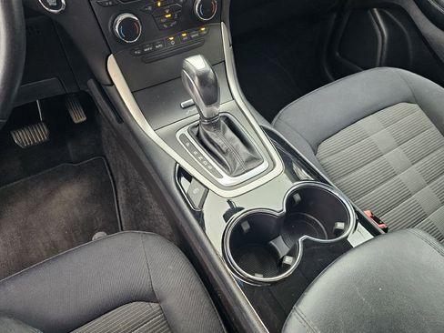 Used 2017 Ford Edge SEL image 17