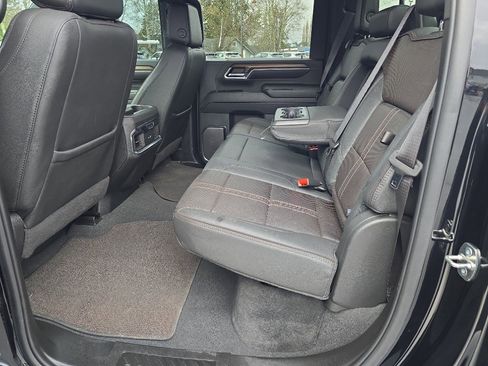 Used 2024 Chevrolet Silverado 3500 High Country w/ High Country Premium Package image 19