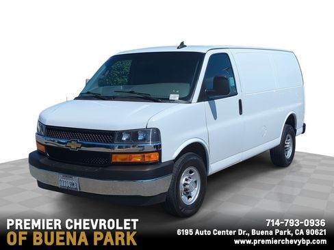 Used 2019 Chevrolet Express 2500 w/ Driver Convenience Package RWD image 1