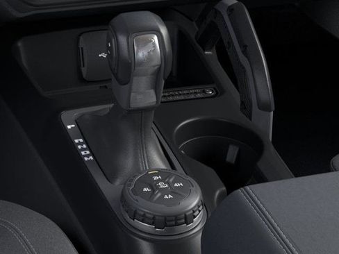 New 2025 Ford Bronco Big Bend w/ Black Diamond Package image 32