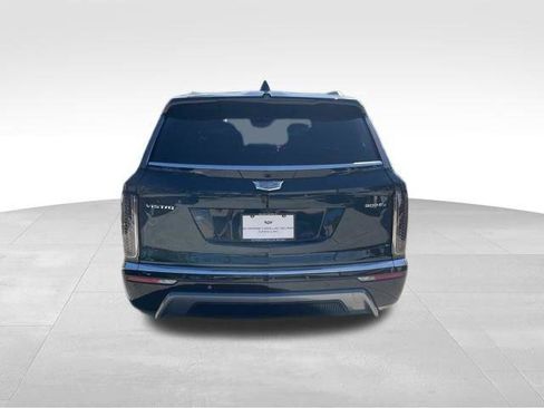 New 2026 Cadillac Vistiq Luxury AWD/4WD image 4