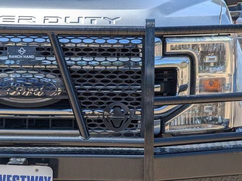 Used 2021 Ford F250 Lariat w/ Lariat Value Package AWD/4WD image 9