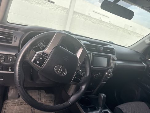 Used 2015 Toyota 4Runner SR5 image 8