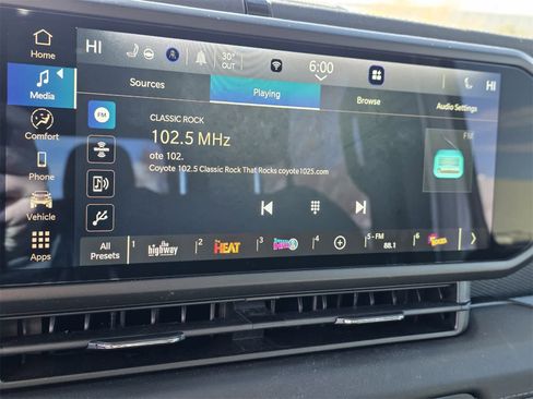 Used 2025 Jeep Gladiator Rubicon w/ Convenience Group image 20