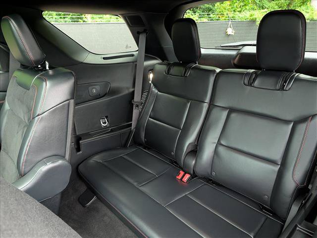 Used 2025 Ford Explorer ST AWD/4WD image 28