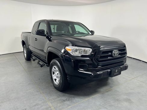 Used 2021 Toyota Tacoma SR w/ SR Convenience Package RWD image 9