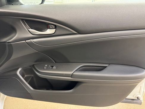 Used 2020 Honda Insight Touring image 26