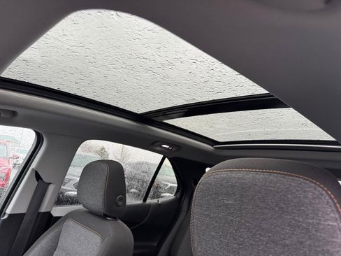 Used 2024 Chevrolet Equinox LT image 5