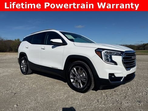 Used 2024 GMC Terrain SLT image 8