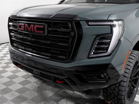 Used 2025 GMC Yukon AT4 Ultimate image 33