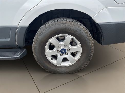 Used 2015 Ford Expedition XL image 24